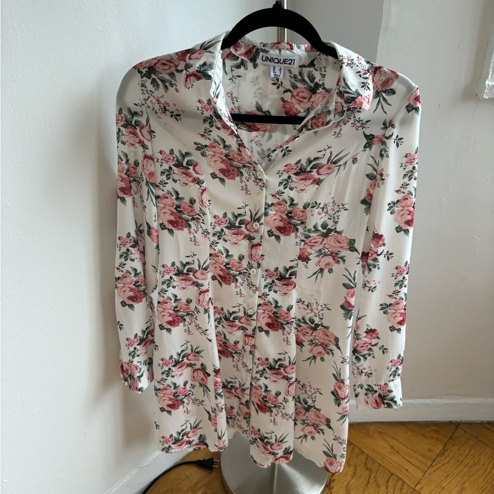 Floral dress with lace detail at the back